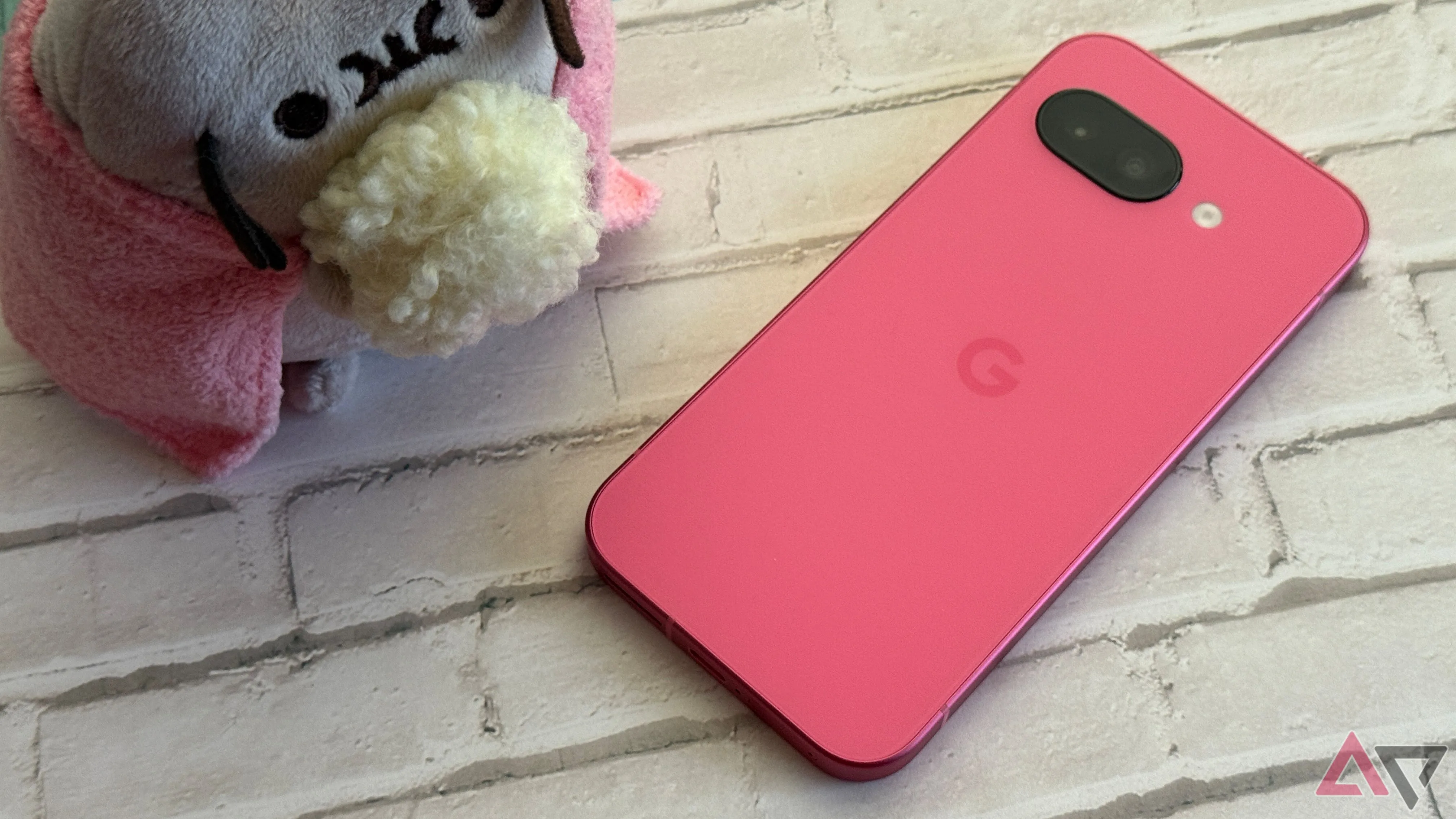 Điện thoại Google Pixel 9a màu Peony