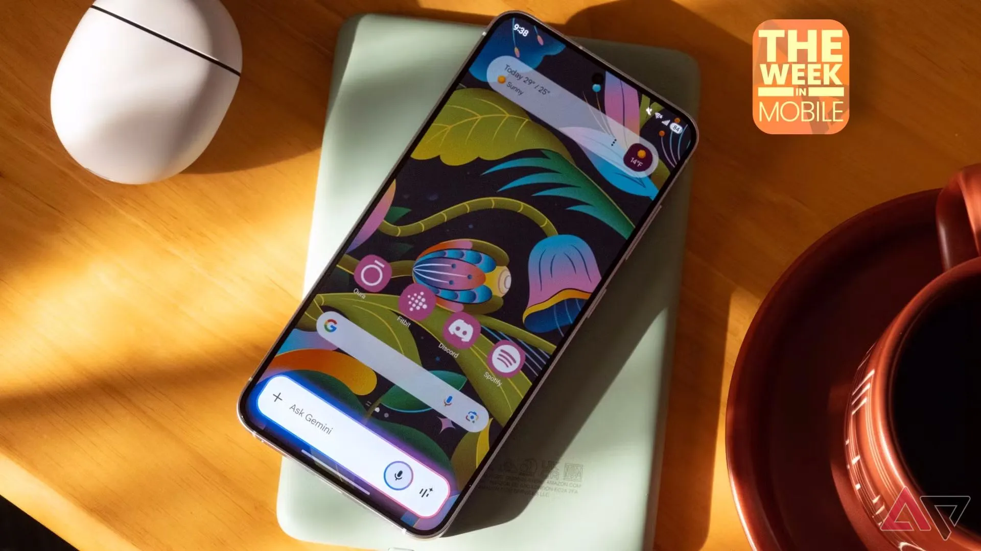 Điện thoại Samsung Galaxy S25 hiển thị giao diện tương tác với Google Gemini, làm nổi bật sự hiện diện của AI trên các thiết bị Android
