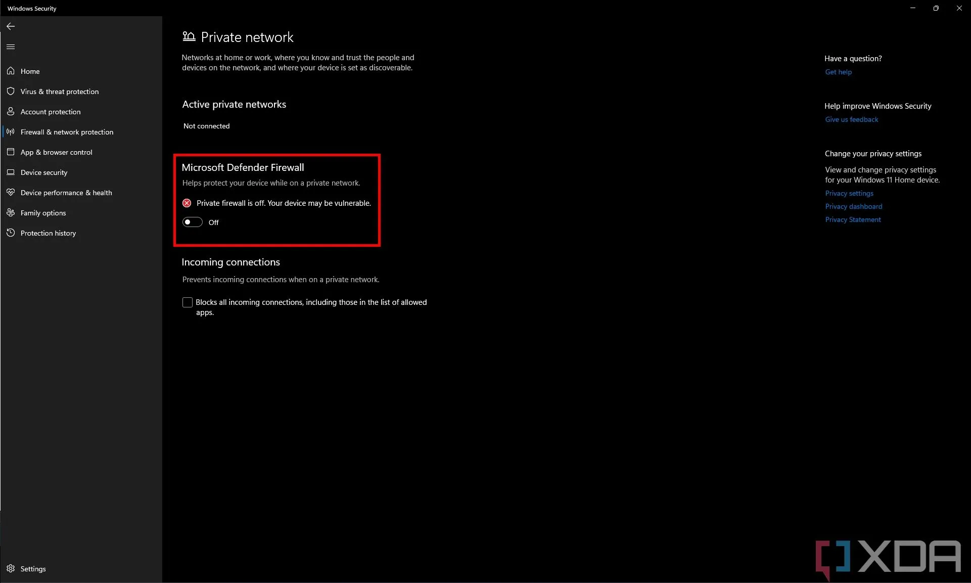 Ảnh chụp màn hình cài đặt Tường lửa của Microsoft Defender cho mạng riêng tư, cho thấy tường lửa đã bị vô hiệu hóa