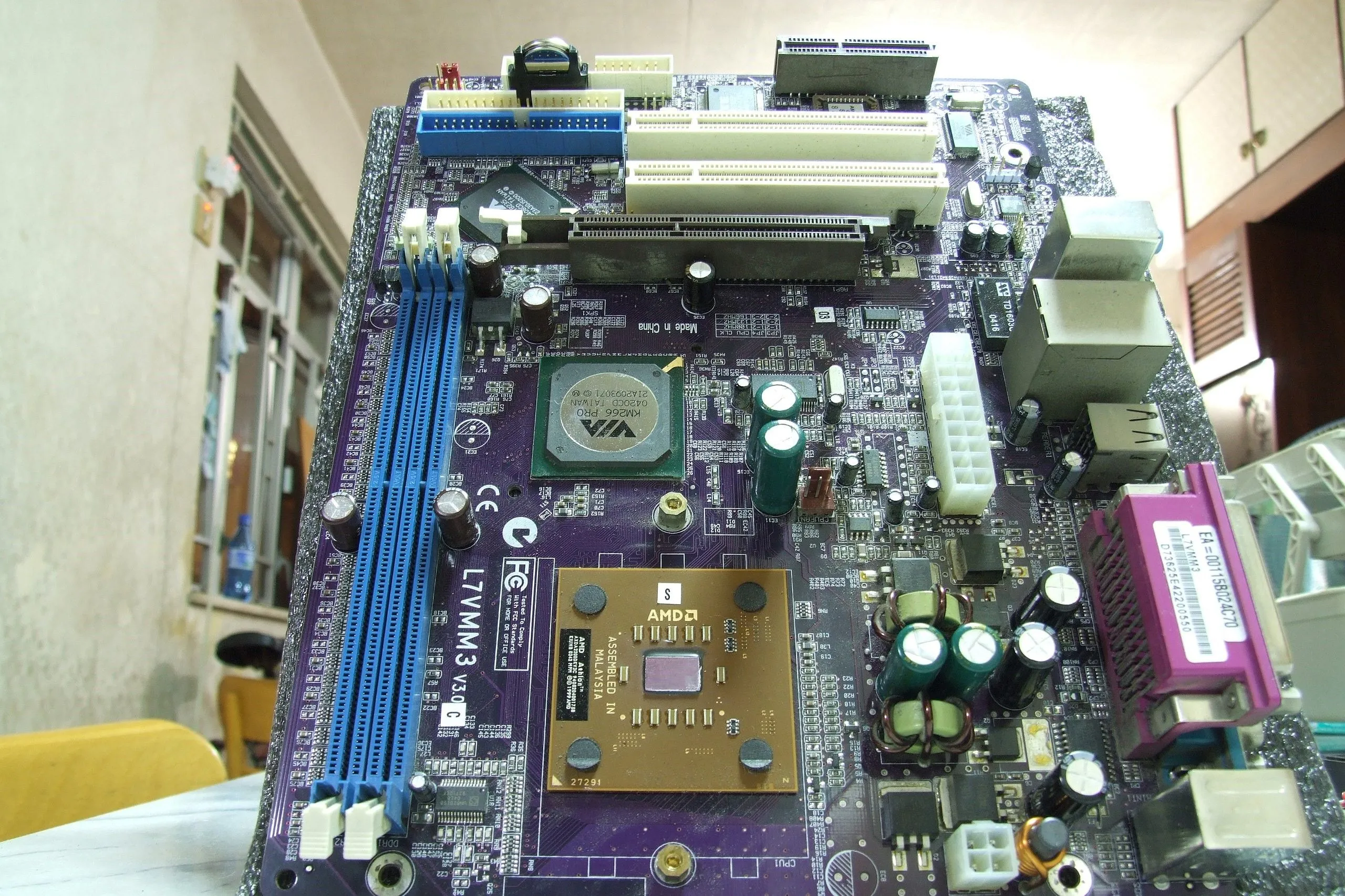 Đã Đến Lúc Thay Đổi Suy Nghĩ: Vì Sao PC Lắp Sẵn Là Lựa Chọn Thông Minh Hơn Bạn Tưởng?