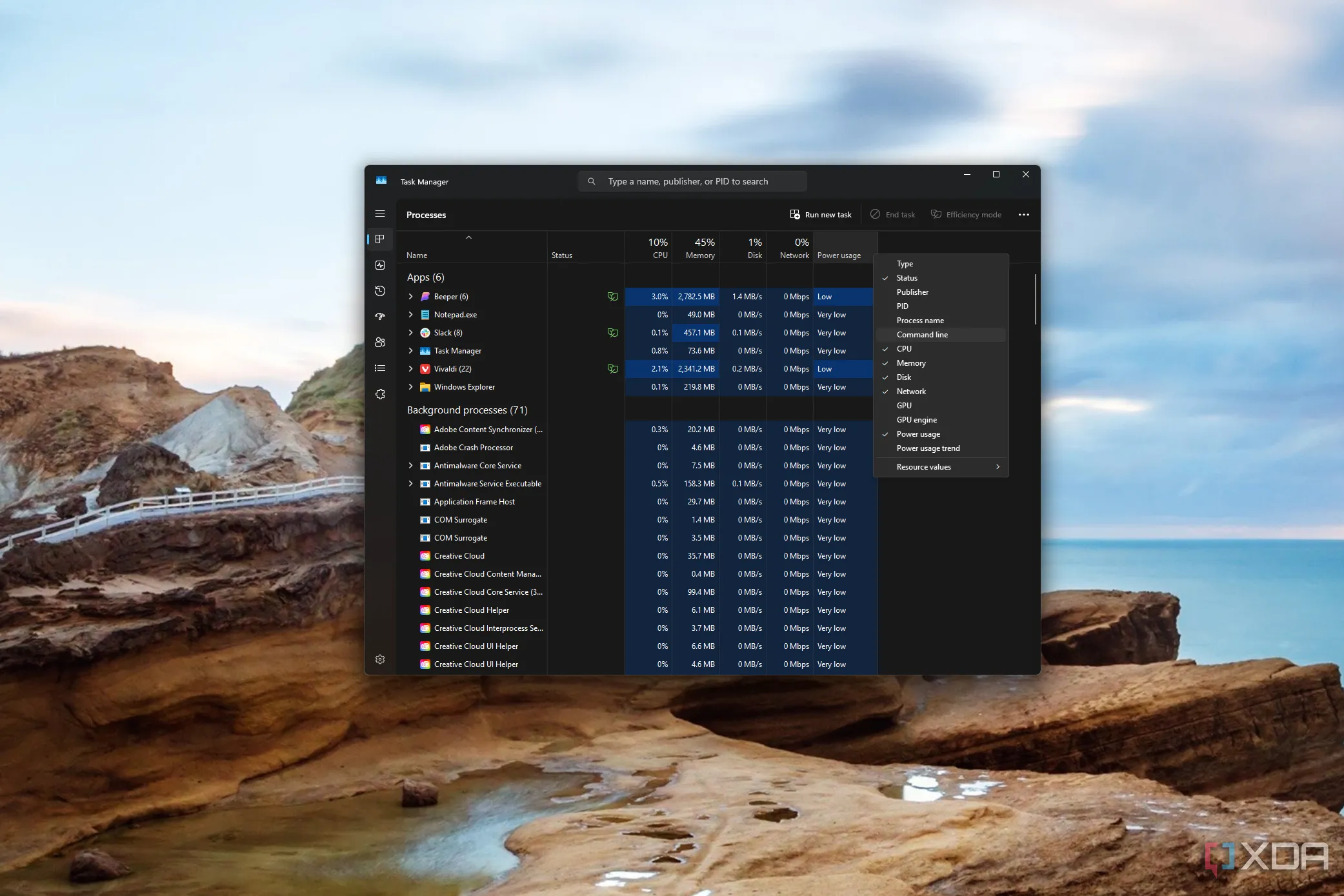 Chụp màn hình tab Processes của Task Manager mặc định trên Windows với menu ngữ cảnh hiển thị tùy chọn thêm cột, minh họa khả năng tùy chỉnh hạn chế của công cụ này.