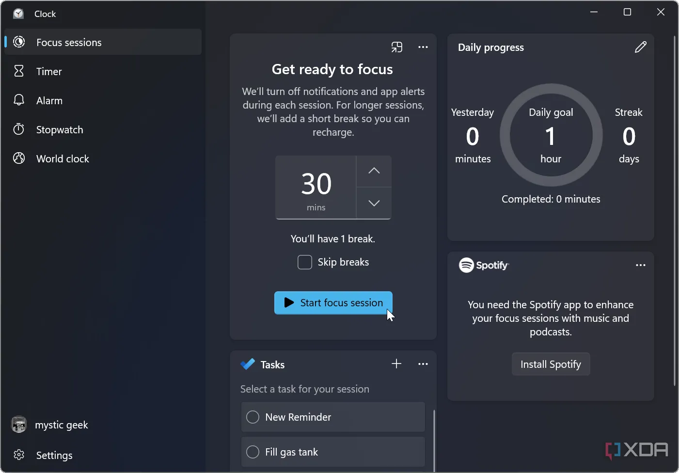 Giao diện ứng dụng Đồng hồ (Clock app) trên Windows, hiển thị tùy chọn khởi động phiên tập trung (Focus session) để loại bỏ phiền nhiễu khi làm việc.