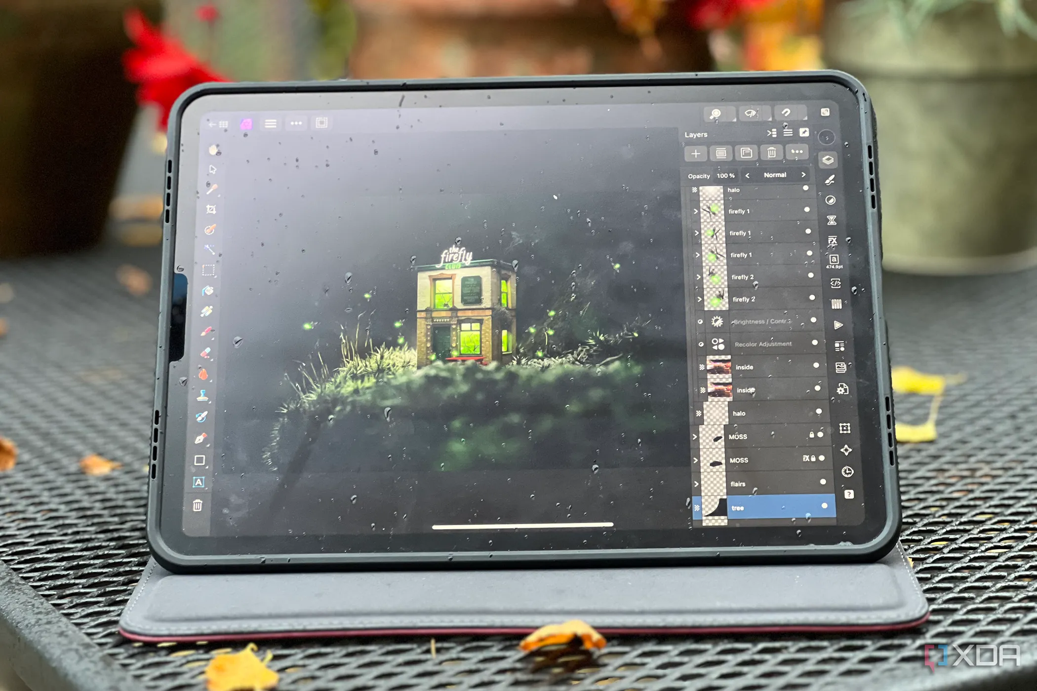 Affinity Photo đang hoạt động trên iPad Pro, minh họa khả năng chỉnh sửa ảnh chuyên nghiệp trên thiết bị di động.