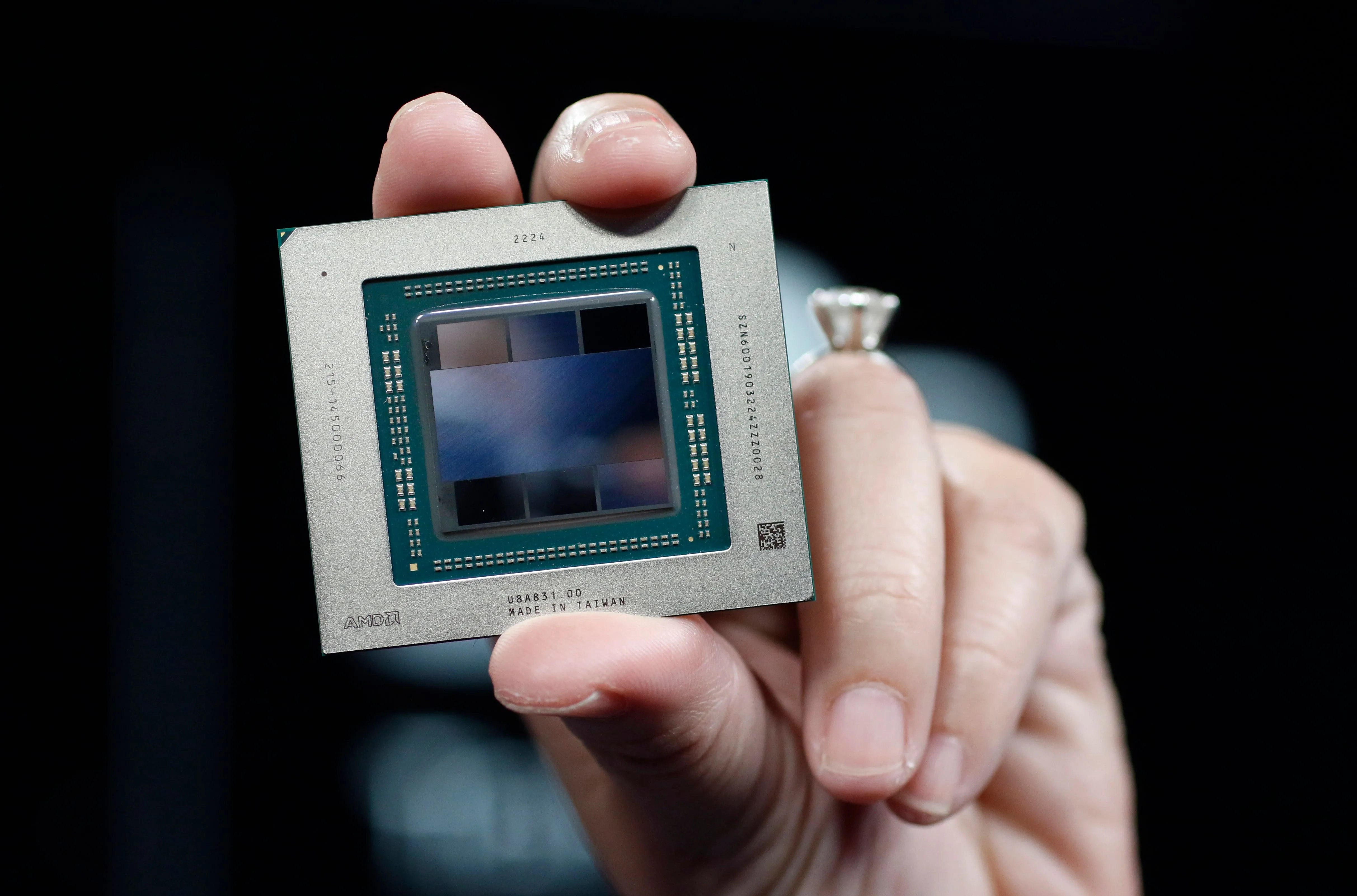 Cận cảnh chip GPU, minh họa tiềm năng tái chế linh kiện cũ