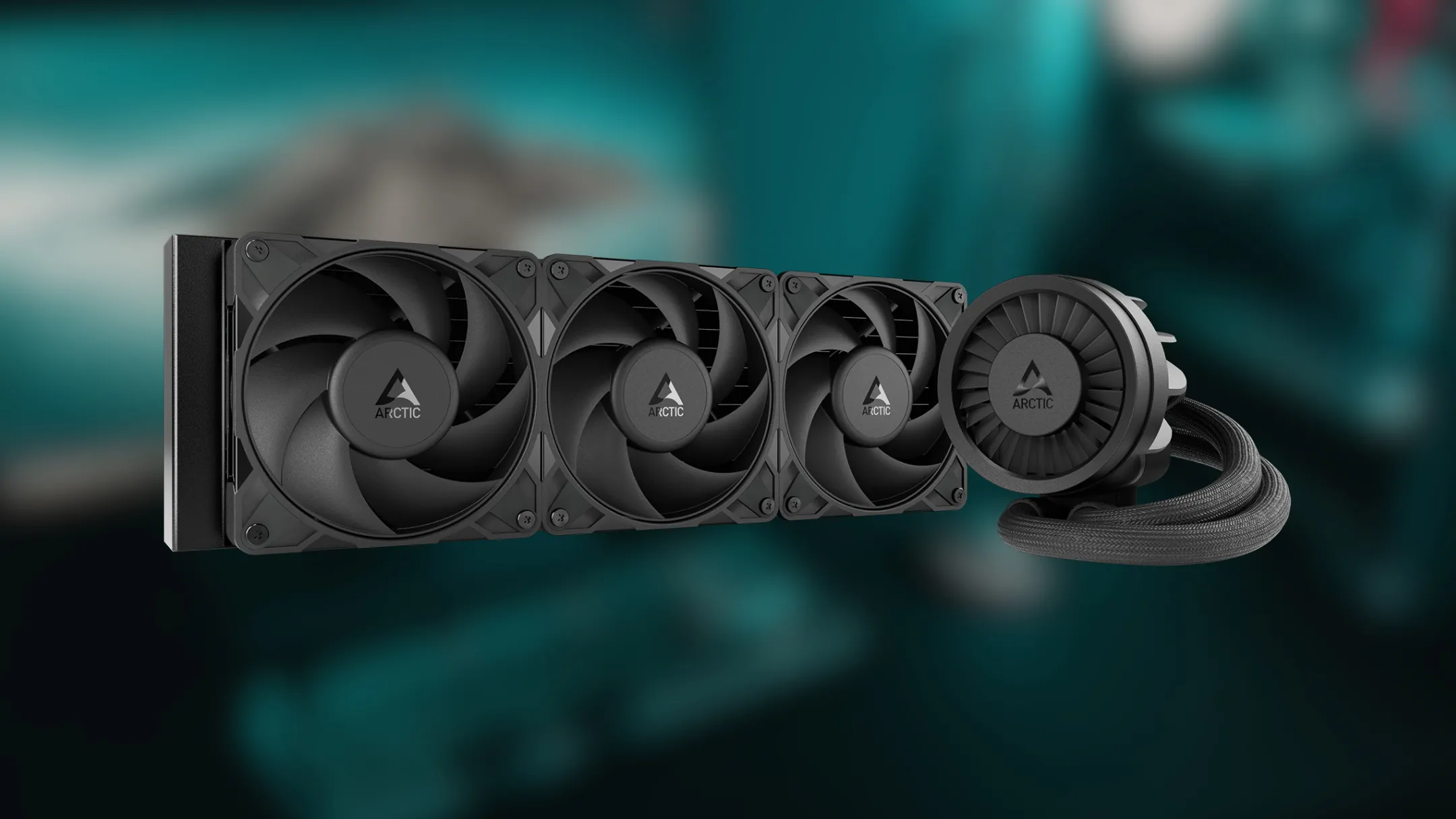 Cận cảnh khối bơm và các ống dẫn của tản nhiệt Arctic Liquid Freezer III Pro 360, thể hiện khả năng quản lý cáp và thiết kế tối ưu.