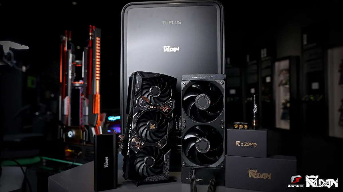Card đồ họa Colorful iGame Kudan RTX 3090 với thiết kế hầm hố và hệ thống tản nhiệt nước tích hợp