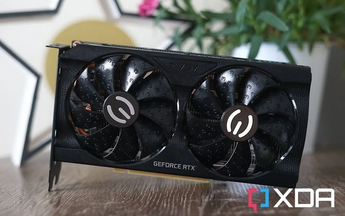 Card đồ họa EVGA GeForce RTX 3060, biểu tượng cho việc kéo dài tuổi thọ GPU trong bối cảnh thị trường hiện tại.