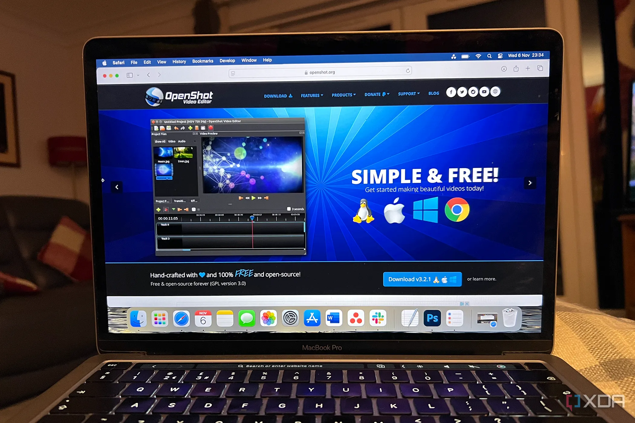 Công cụ chỉnh sửa video OpenShot hiển thị trên MacBook