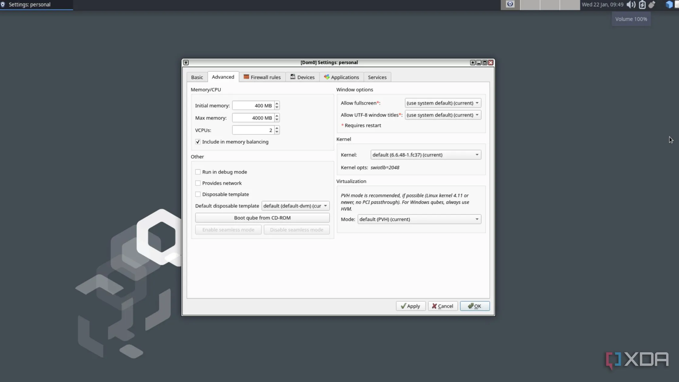 Cửa sổ cài đặt chi tiết của một qube trong Qubes OS, cho phép tùy chỉnh template, ứng dụng và tài nguyên.