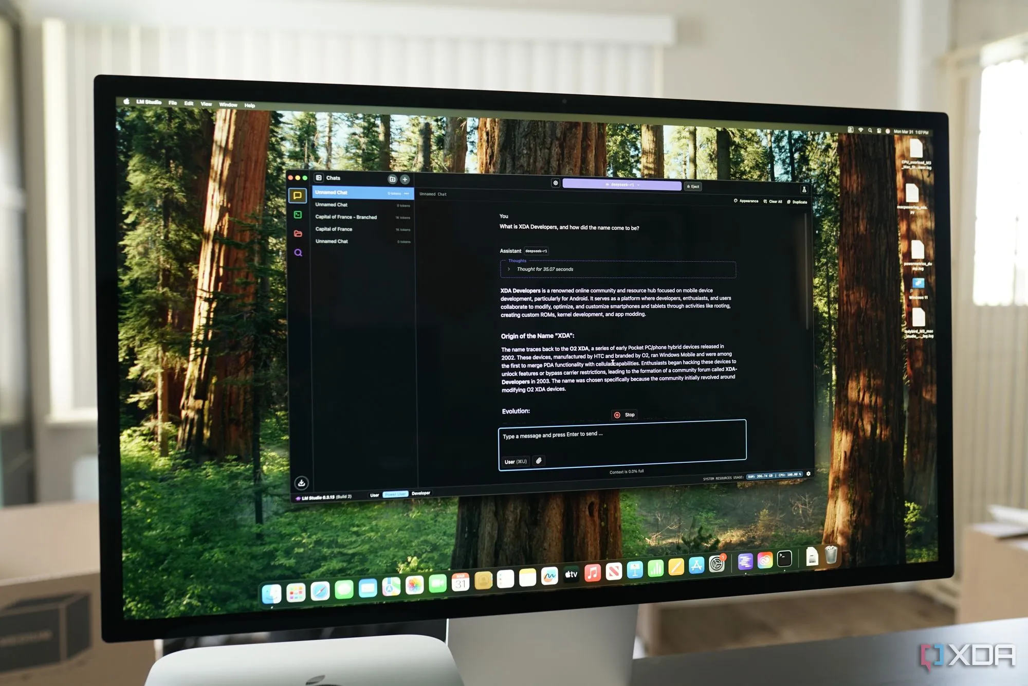 DeepSeek chạy trên Mac Studio M3 Ultra, thể hiện khả năng tối ưu bộ nhớ của lượng tử hóa trong LLM