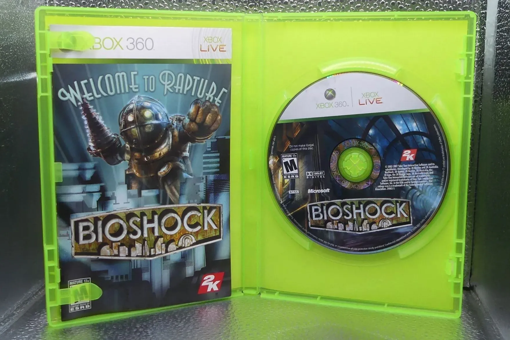 Đĩa game BioShock cho Xbox 360, tượng trưng cho thư viện game phong phú của hệ máy này.