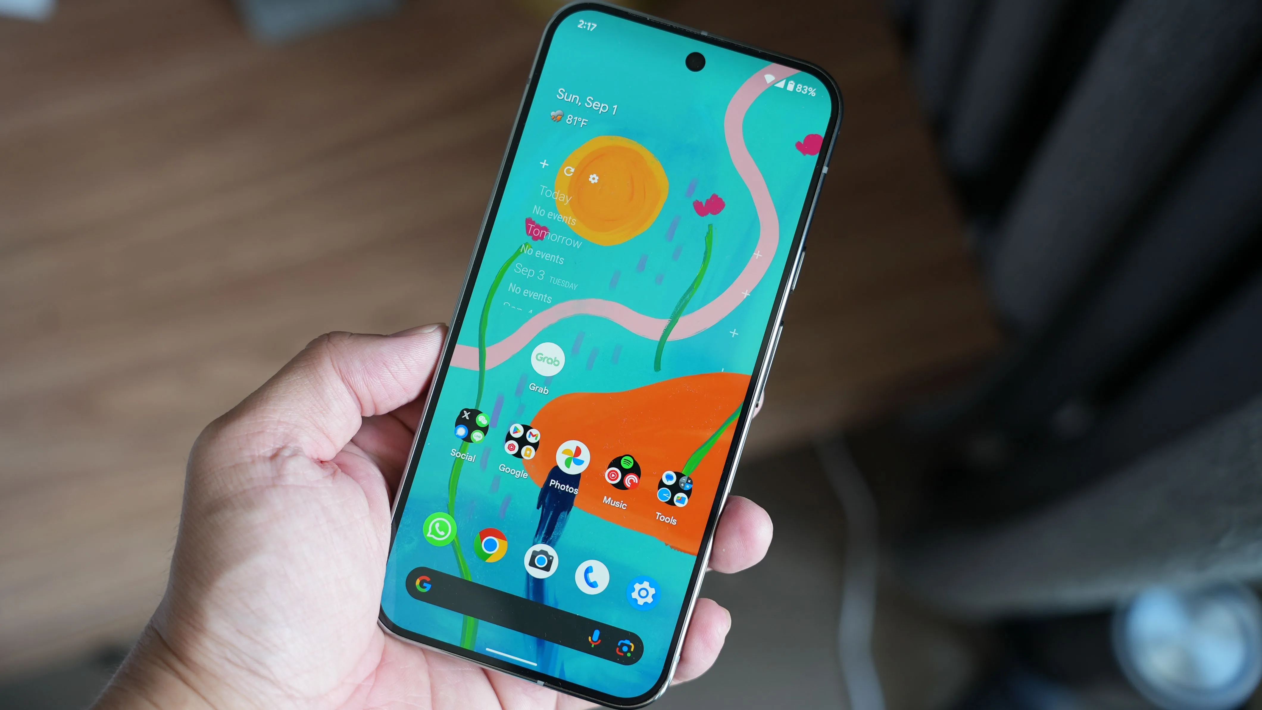 Điện thoại Google Pixel 8 Pro, được sử dụng để ghi lại gói tin Bluetooth HCI cho việc phân tích đèn Govee