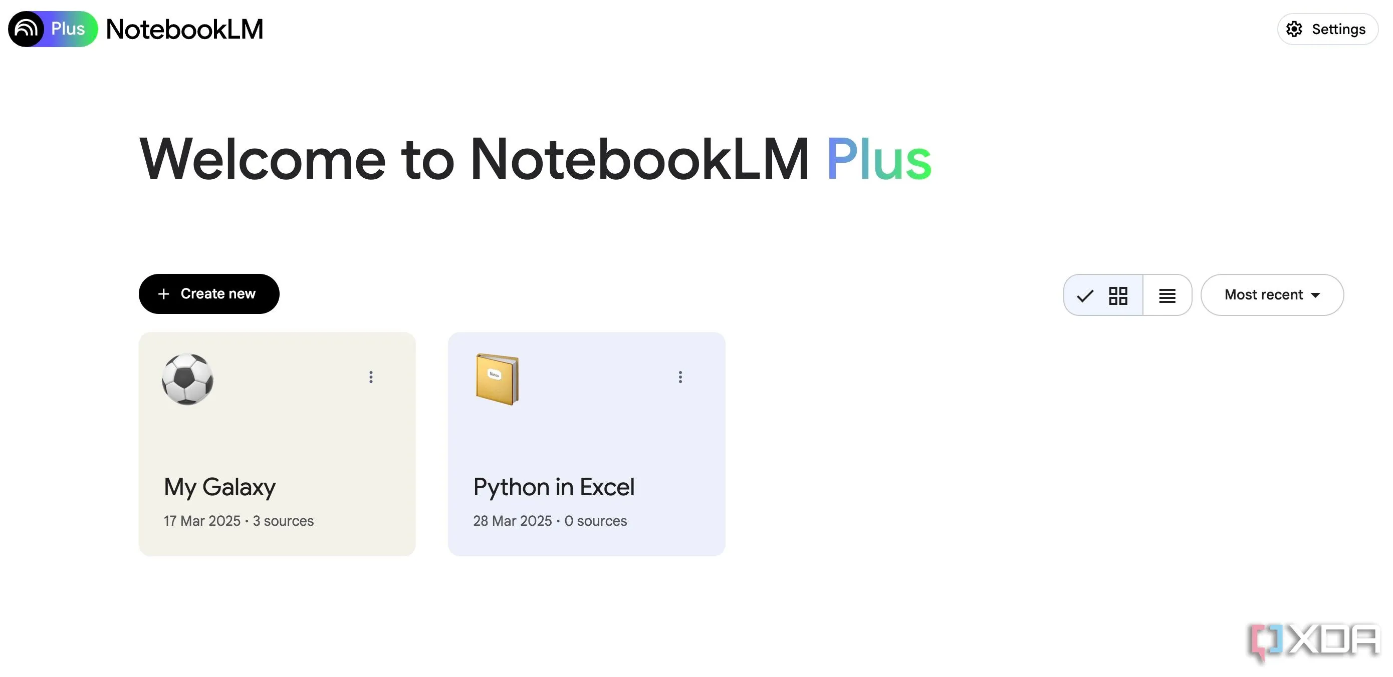 Giao diện chính của NotebookLM với các dự án và tài liệu đã tải lên