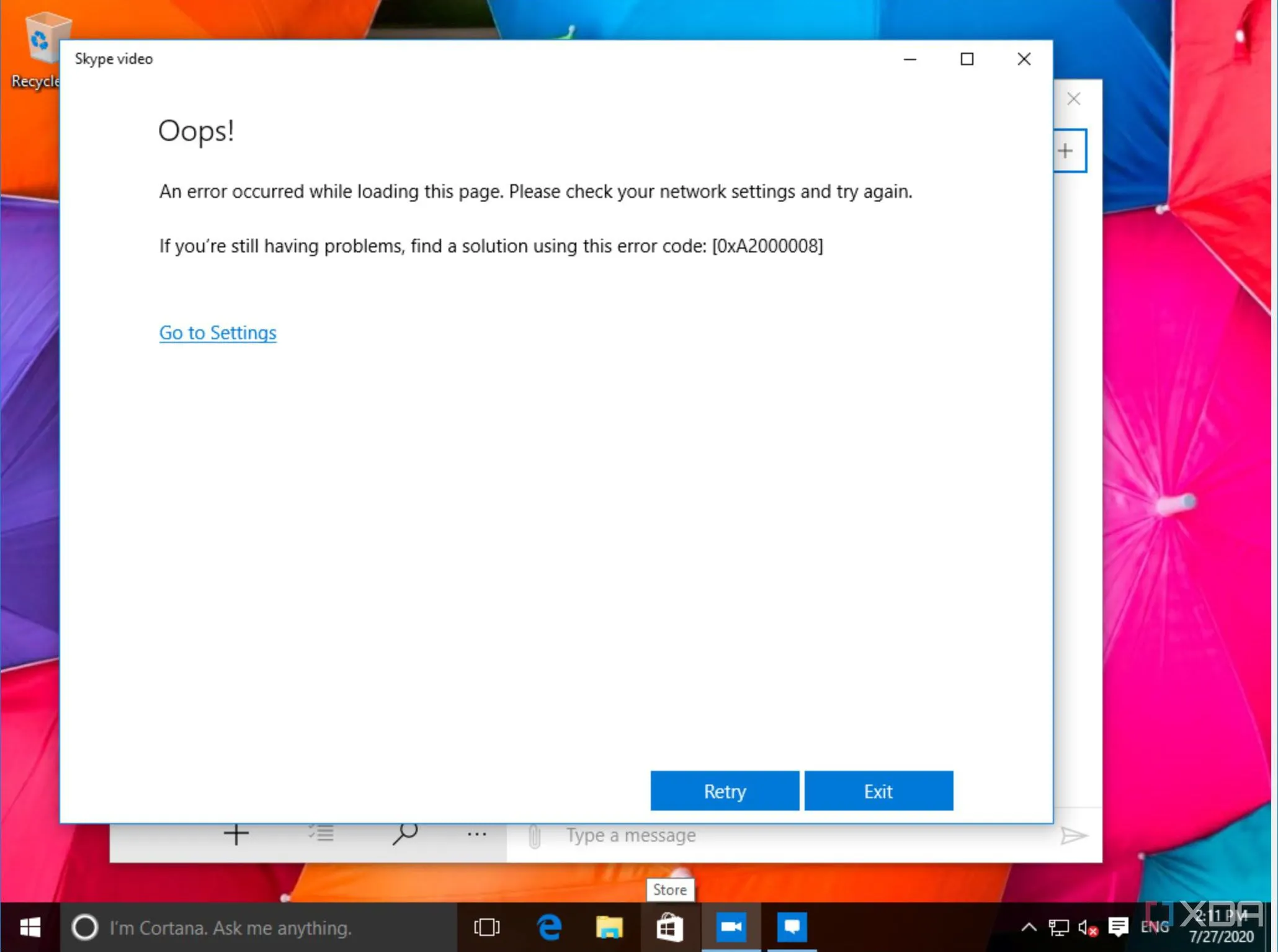 Giao diện cũ của ứng dụng Skype trên màn hình máy tính Windows, thể hiện các cuộc trò chuyện và danh bạ