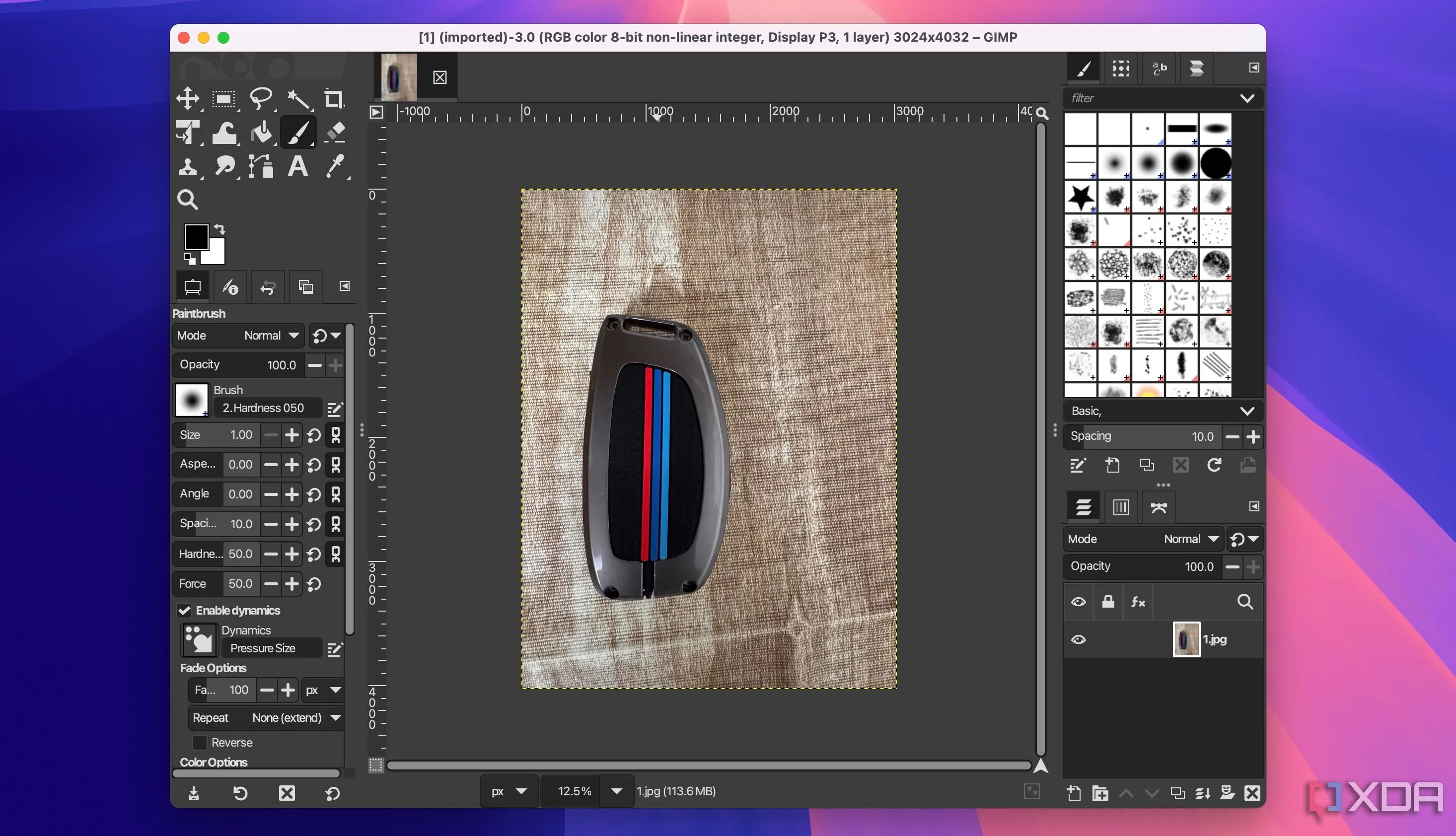 Image default