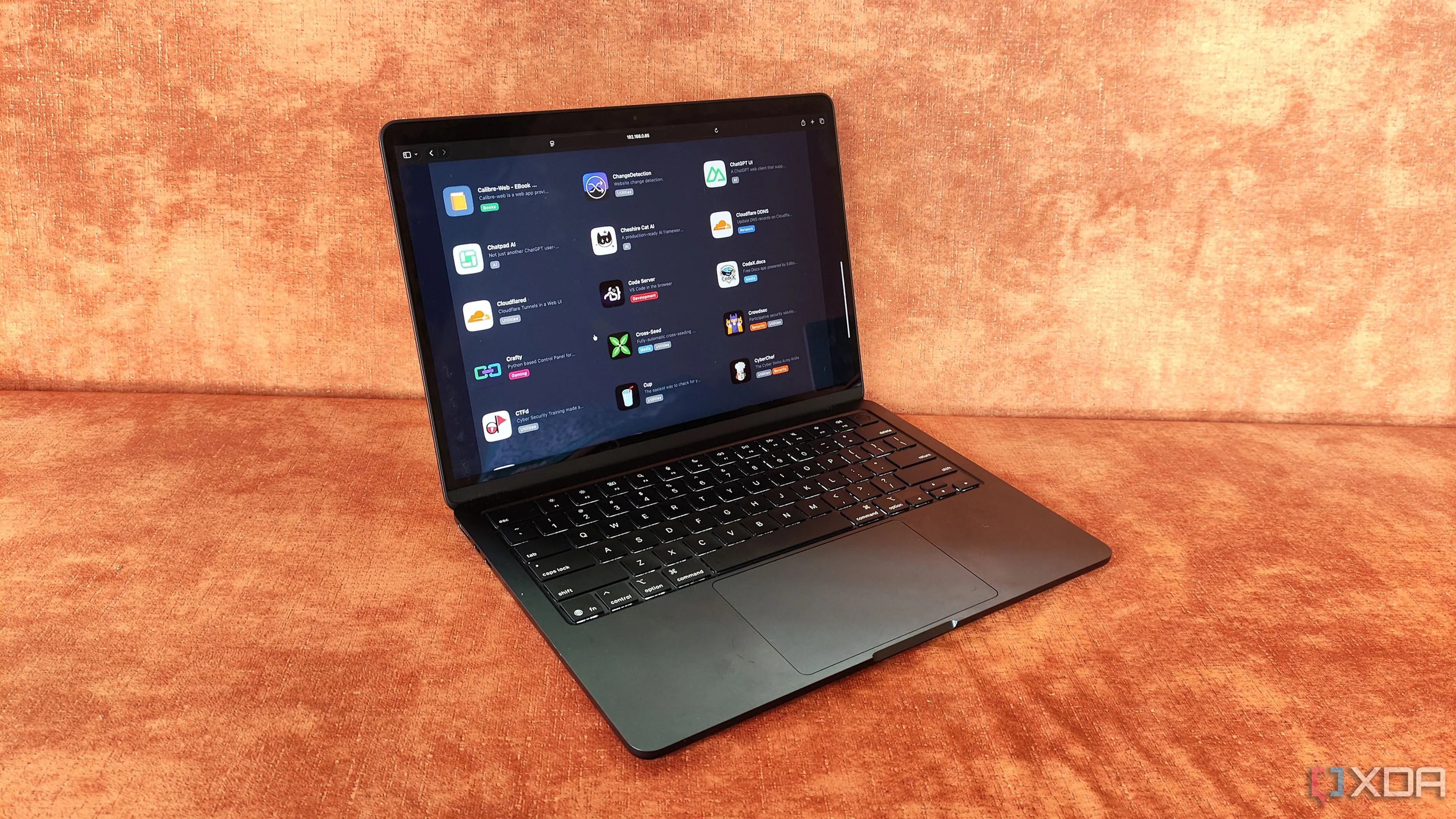 Giao diện Runtipi trên MacBook, một nền tảng đơn giản hóa việc tự host các ứng dụng mã nguồn mở