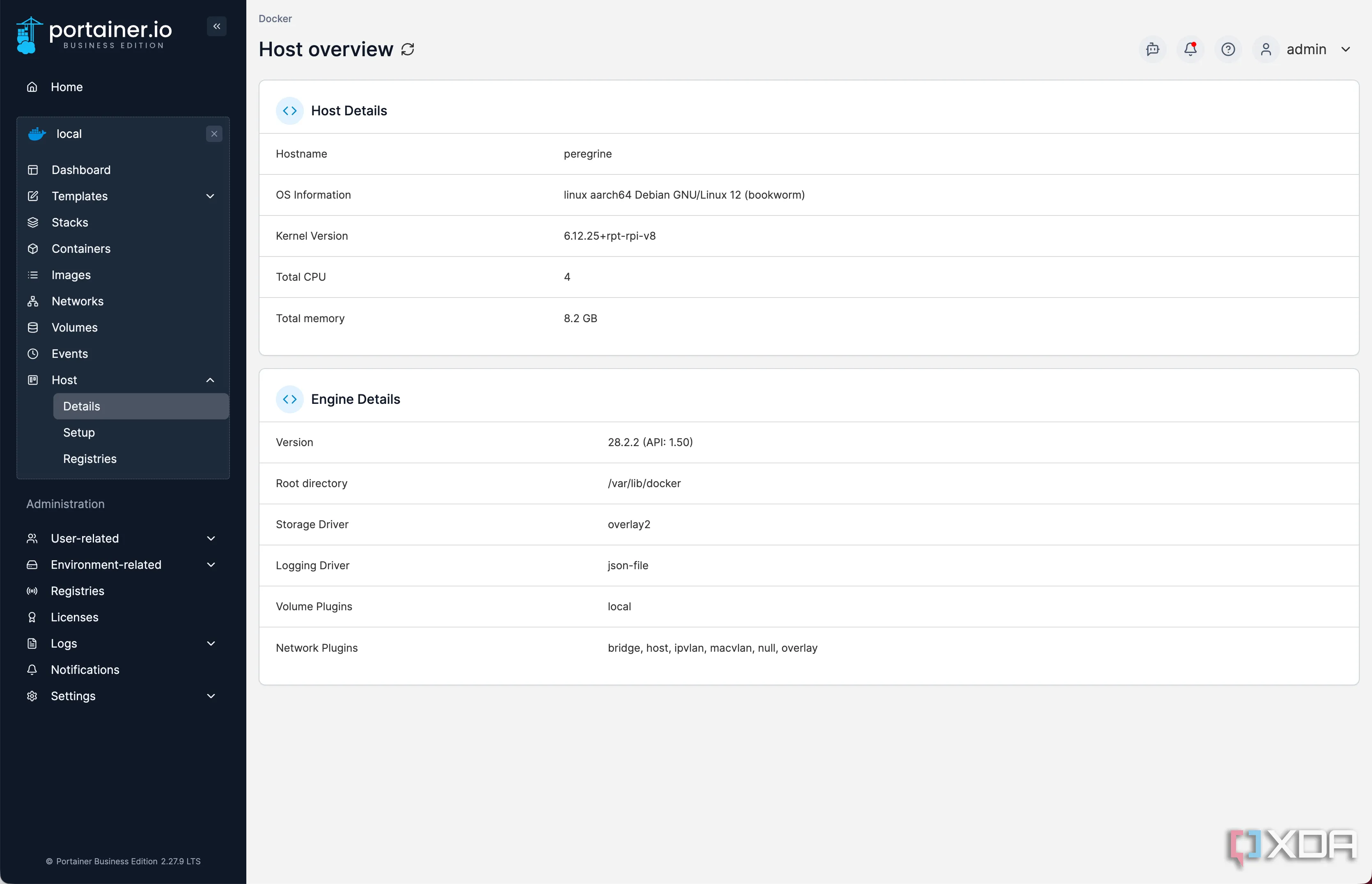 Giao diện tổng quan Portainer Dashboard hiển thị trạng thái Docker host, tài nguyên CPU, bộ nhớ và các container đang chạy.