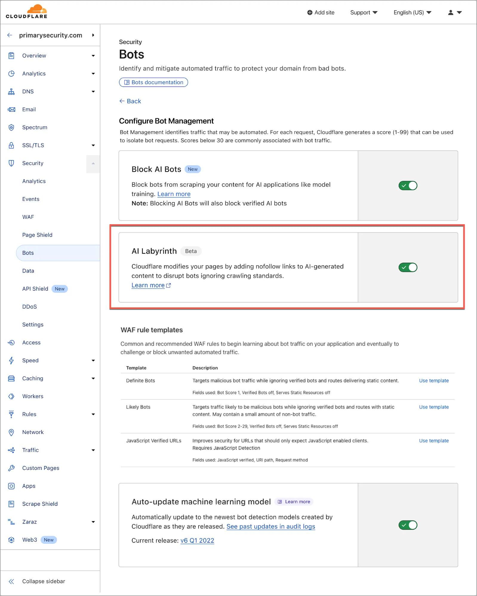 Hình ảnh hướng dẫn cách bật AI Labyrinth trong cài đặt bảo mật Cloudflare, cho thấy tùy chọn bật/tắt tính năng chống bot AI.