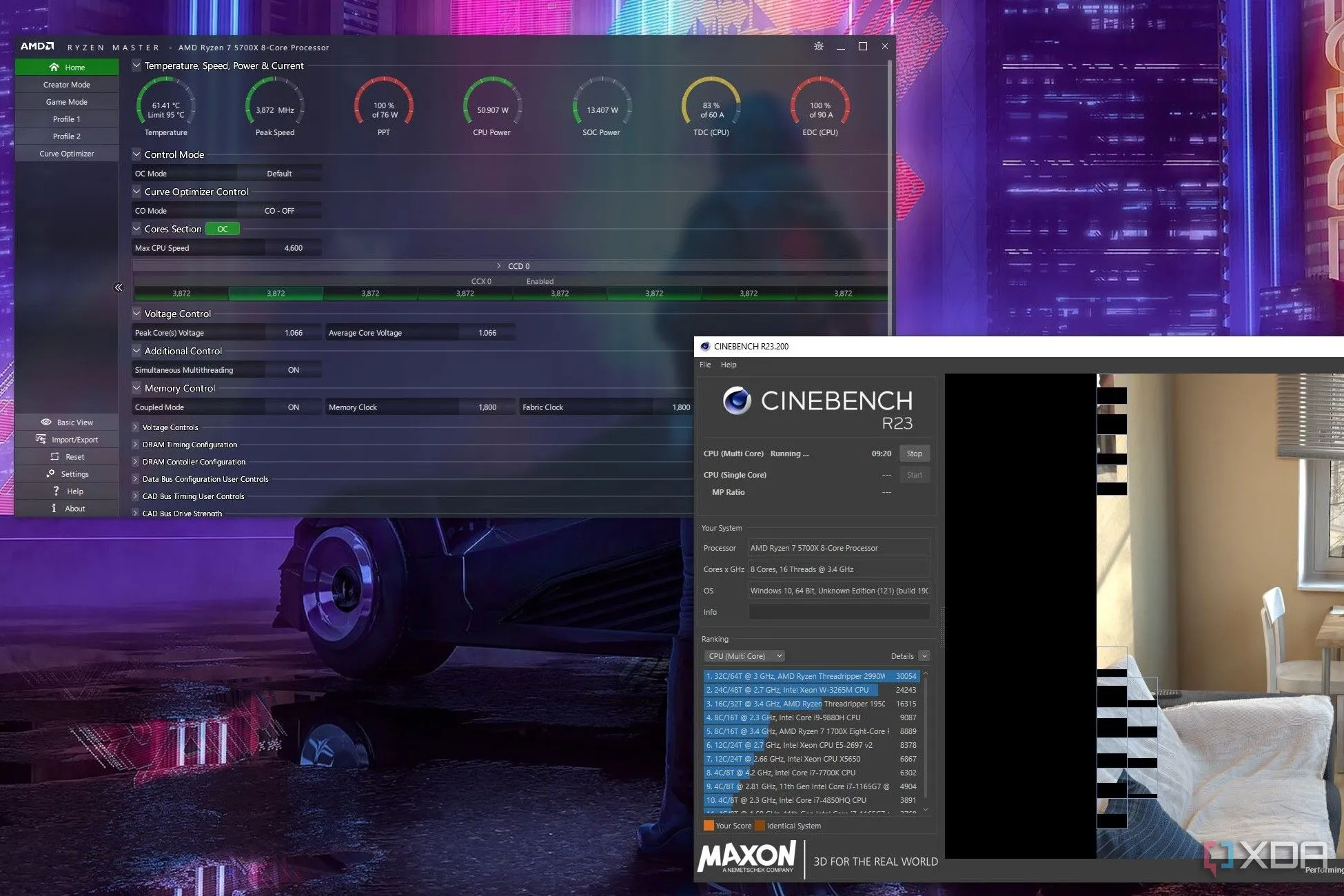 Màn hình máy tính để bàn hiển thị phần mềm Ryzen Master và điểm chuẩn Cinebench R23 đang chạy, minh họa quá trình ép xung và kiểm tra hiệu suất CPU.