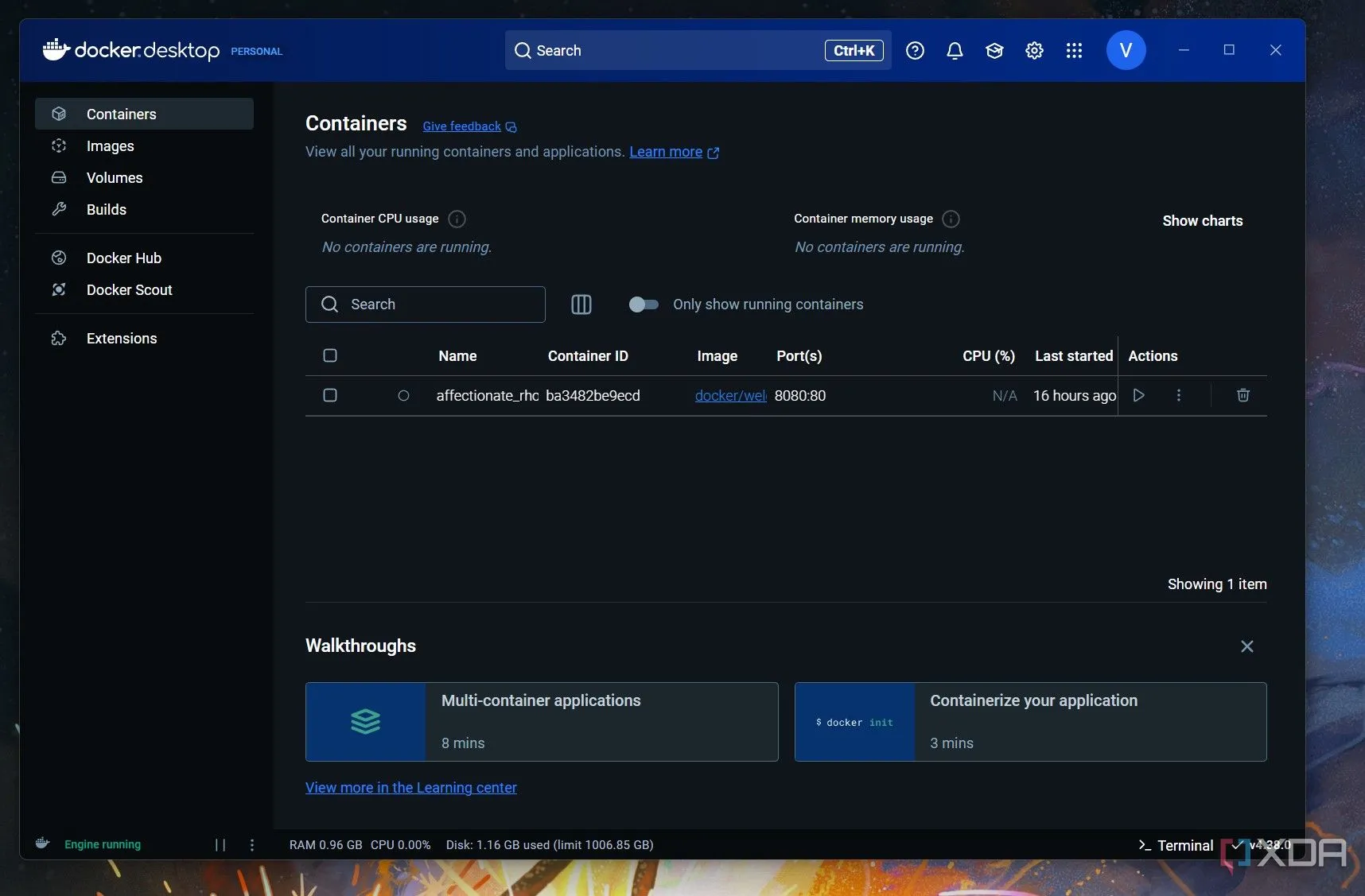 Màn hình quản lý các container Docker cần thiết để cài đặt Grafana theo dõi sức khỏe