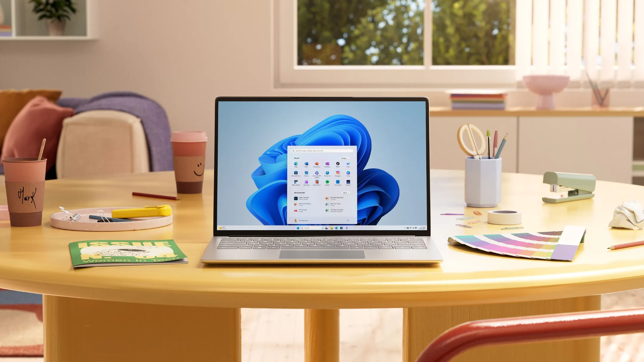 Máy tính xách tay chạy Windows 11 với các dấu hiệu bị nhiễm virus