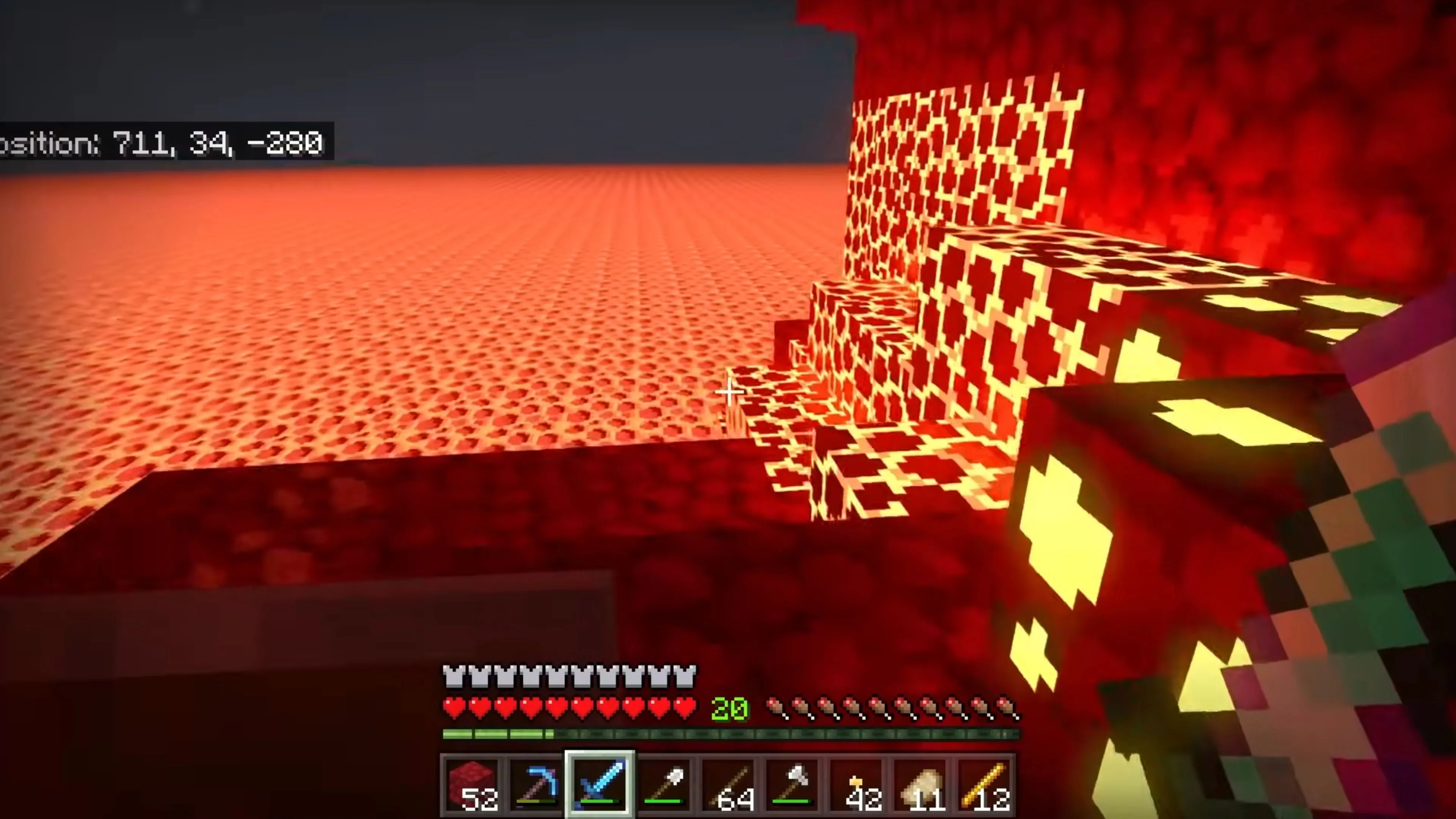 Một công trình kiến trúc lớn được xây dựng bằng khối trong game Minecraft