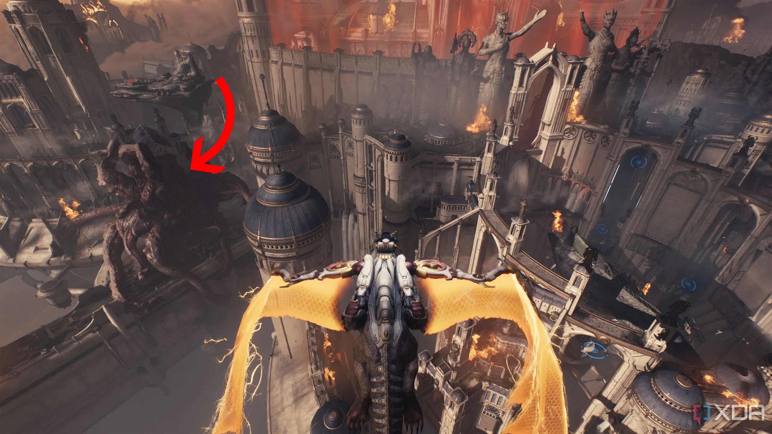 Mũi tên chỉ Leviathan thứ hai gần cổng chính