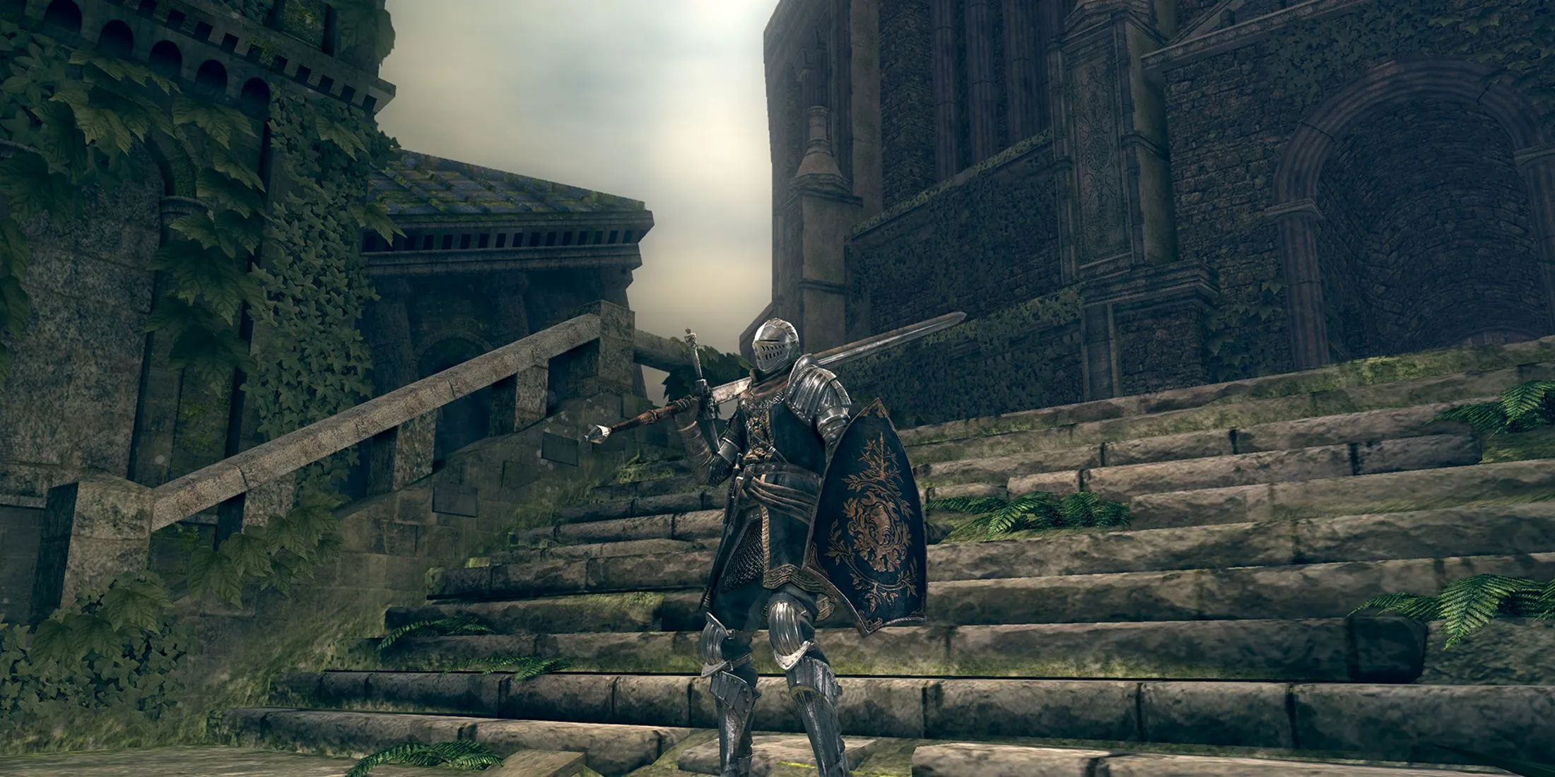 Nhân vật Dark Souls đứng trên cầu thang trong môi trường u tối