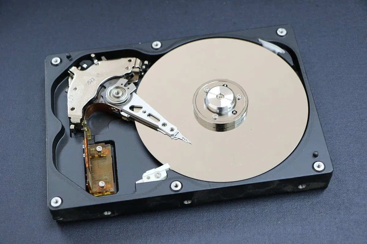 Ổ cứng cơ học HDD