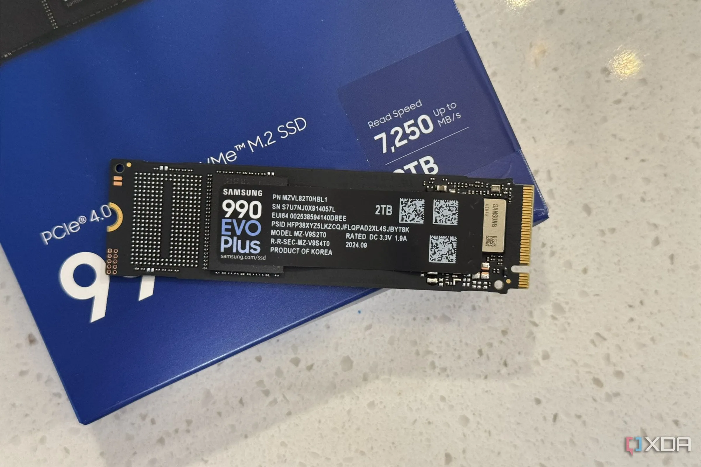 Ổ cứng SSD NVMe Samsung 990 EVO Plus trên hộp, thể hiện giải pháp lưu trữ tốc độ cao thay thế HDD cho game thủ.