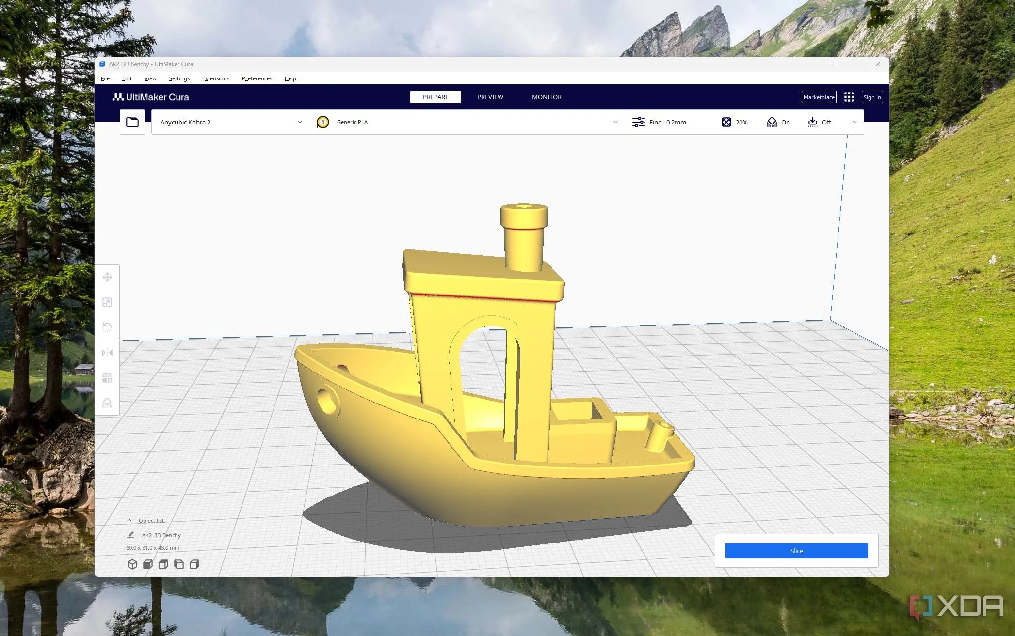 Phần mềm Cura đang thực hiện cắt lớp mô hình thuyền Benchy 3D, hiển thị các lớp in và thiết lập chuẩn bị cho máy in 3D FDM.