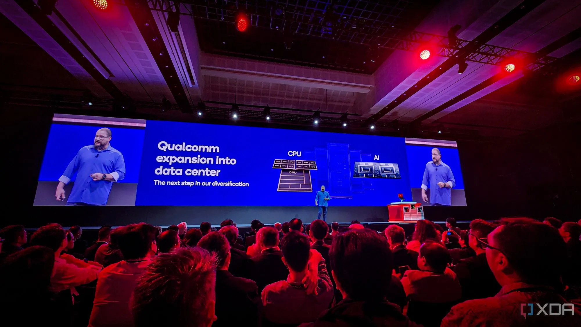 Sân khấu Qualcomm tại Computex 2025, nơi hé lộ định hướng tương lai cho chip Oryon