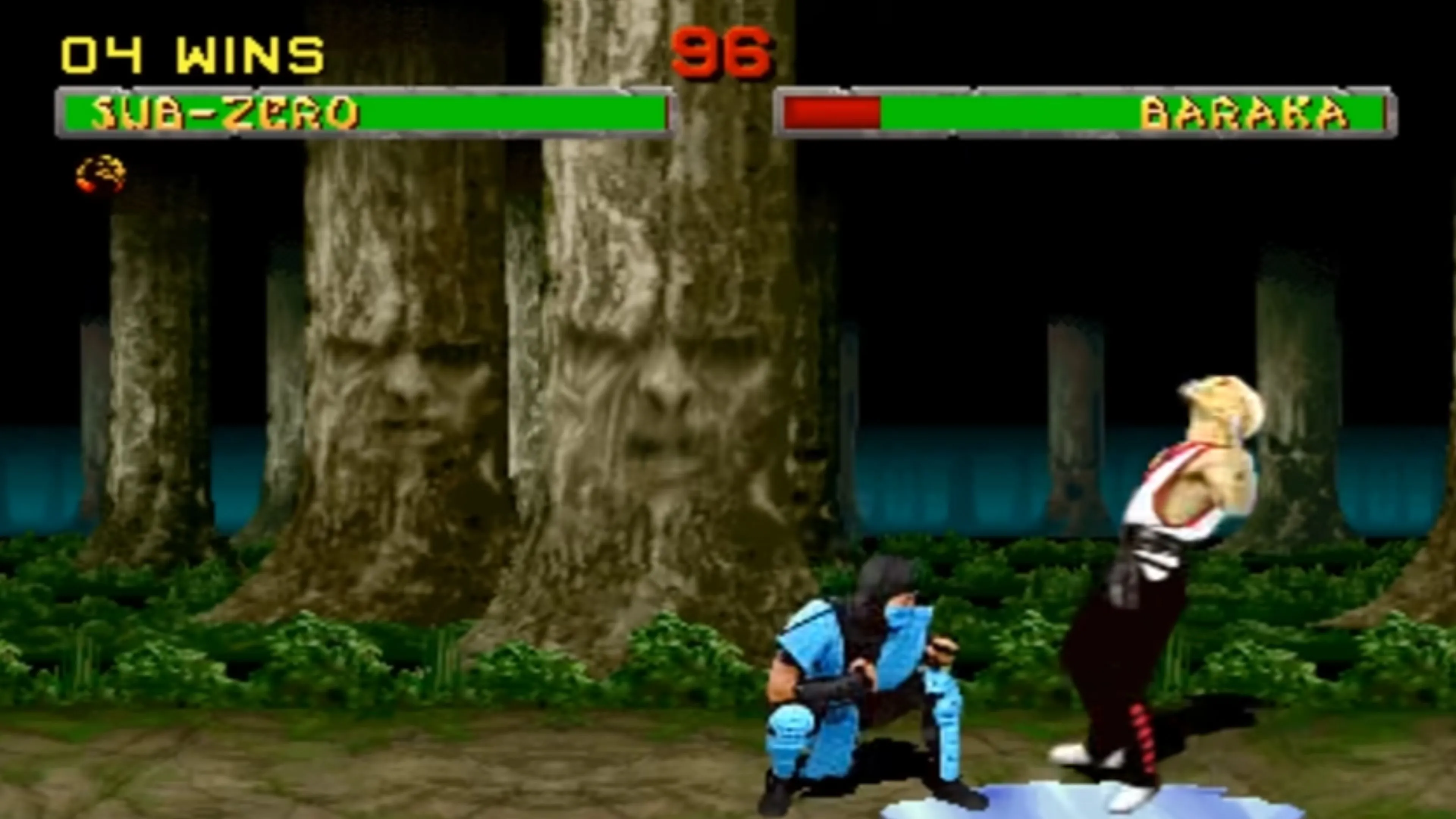 Scorpion thực hiện Fatalities lên đối thủ trong Mortal Kombat II, một trong những động tác kết liễu biểu tượng