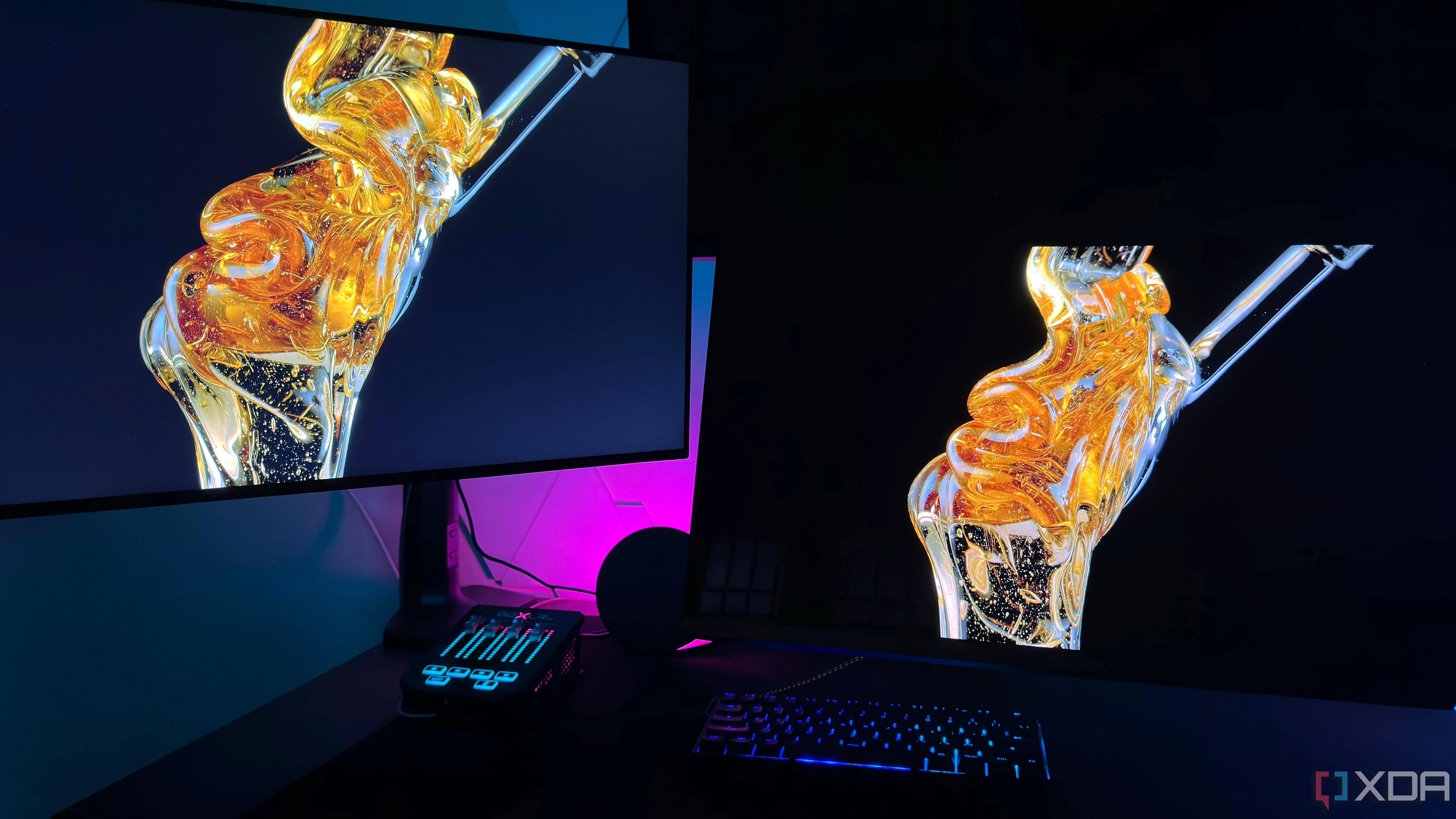 So sánh độ sáng thực tế giữa màn hình OLED và LCD khi hiển thị nội dung SDR cạnh nhau