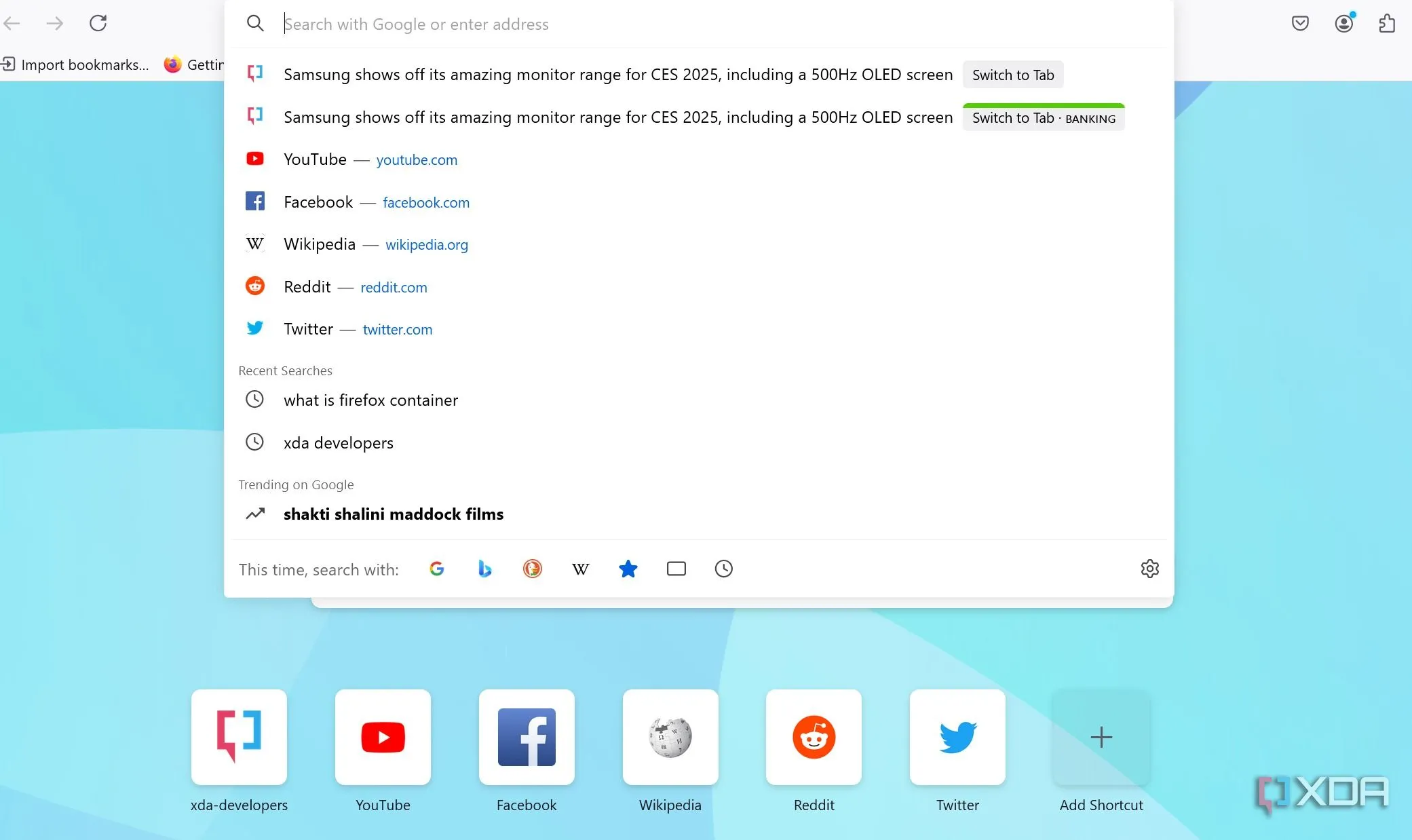 Thanh địa chỉ Firefox hiển thị xu hướng tìm kiếm và tùy chọn chuyển đổi công cụ tìm kiếm nhanh chóng